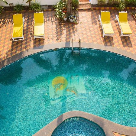 Turquoiise House Hotel Morjim Bagian luar foto