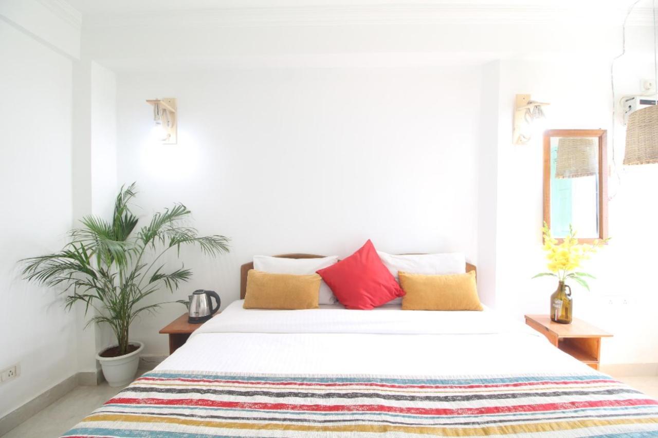 Turquoiise House Hotel Morjim Bagian luar foto