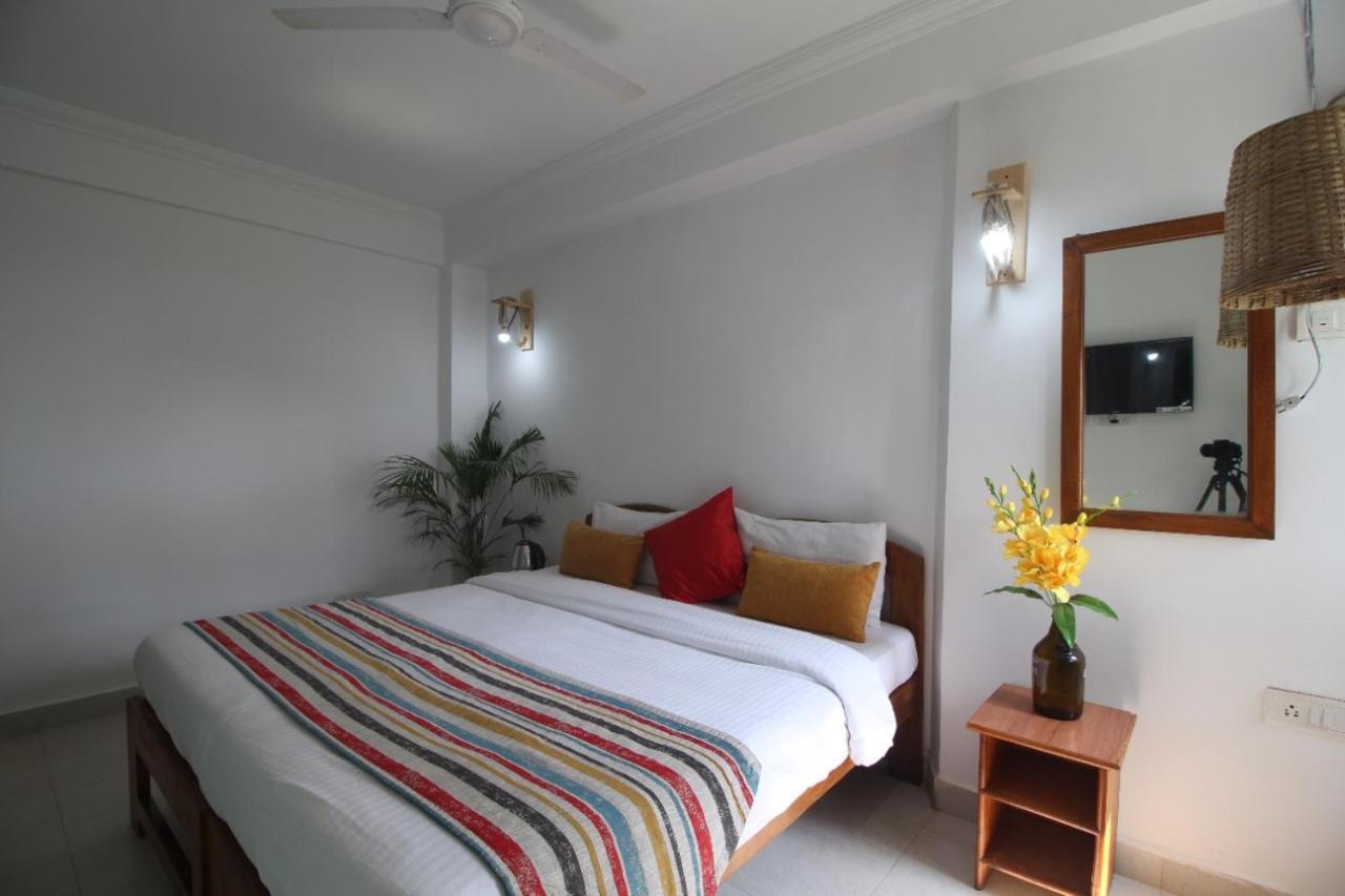 Turquoiise House Hotel Morjim Bagian luar foto