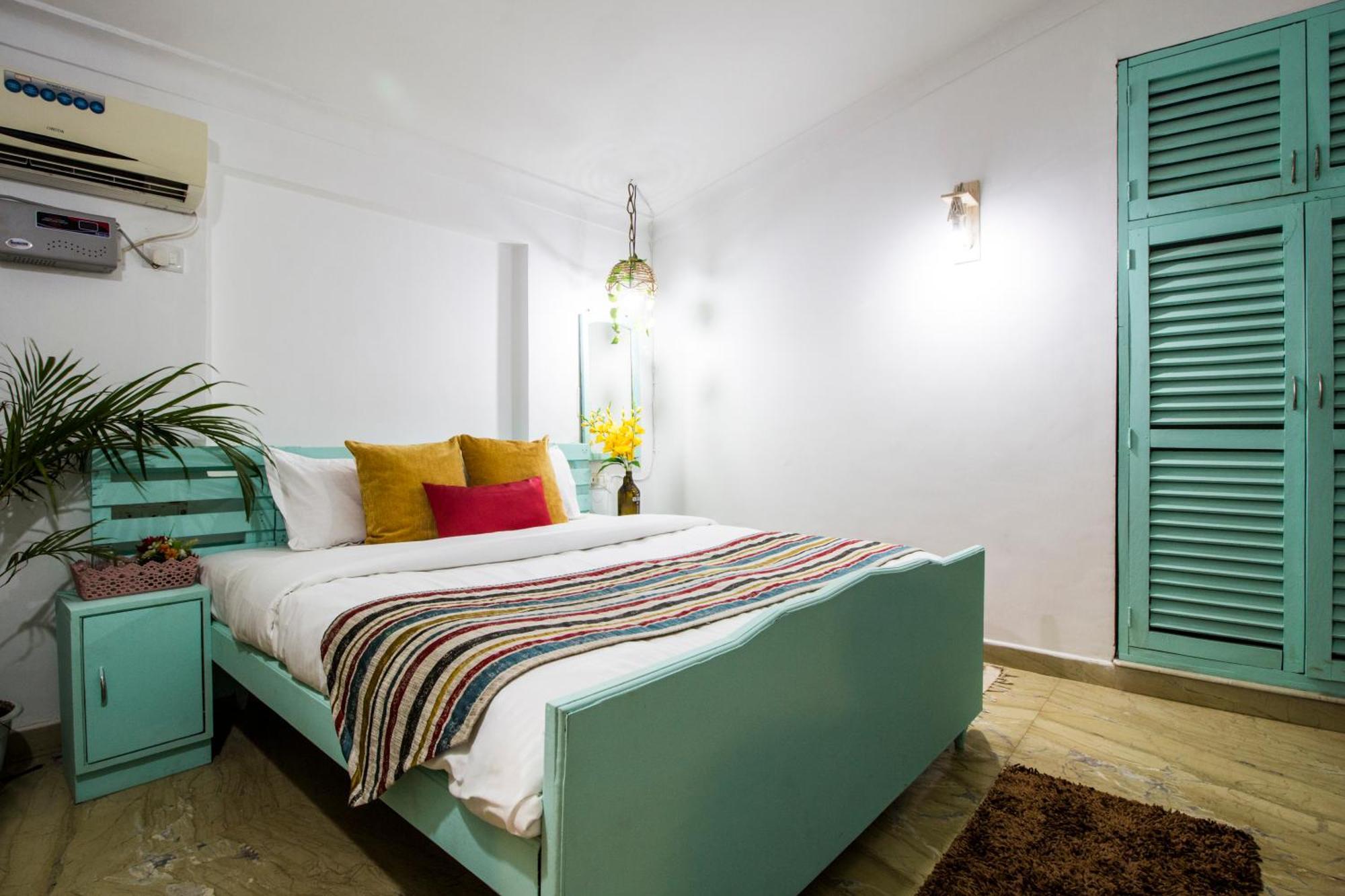 Turquoiise House Hotel Morjim Bagian luar foto